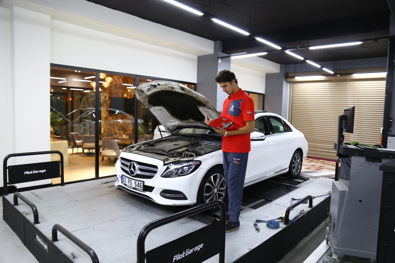 Vavacars ve PilotGarage işbirliği