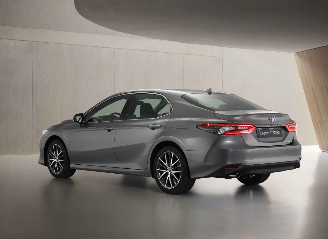 Toyota Camry yenilendi. İşte yeni Toyota Camry fiyatı ve özellikleri…