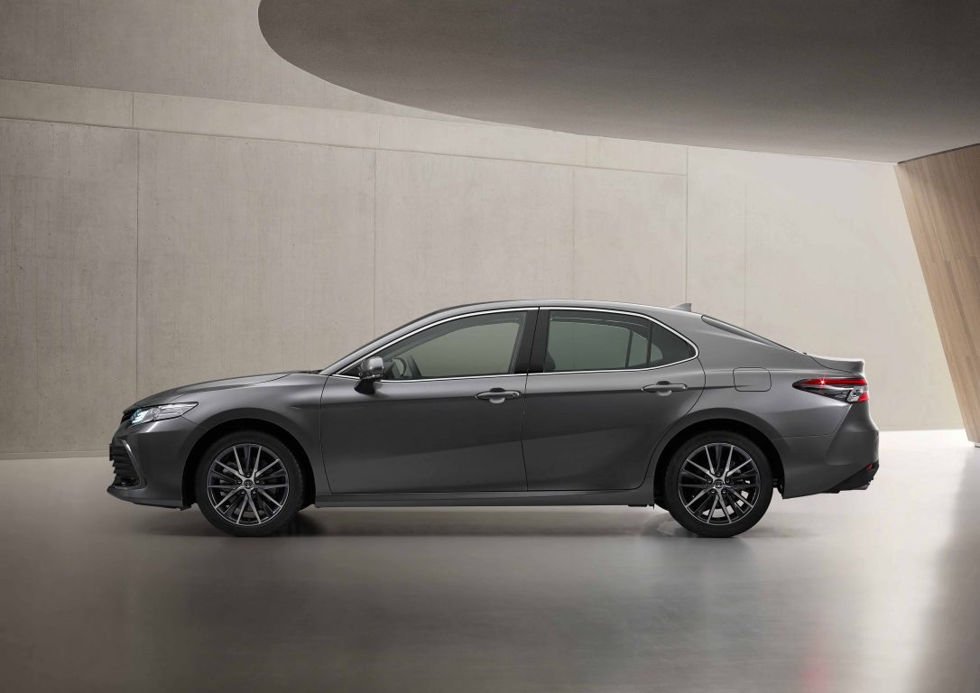 Toyota Camry yenilendi. İşte yeni Toyota Camry fiyatı ve özellikleri…