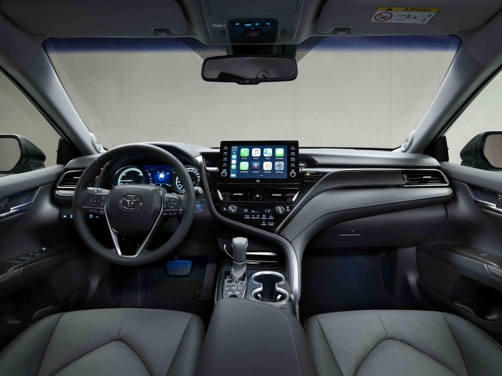 Toyota Camry yenilendi. İşte yeni Toyota Camry fiyatı ve özellikleri…
