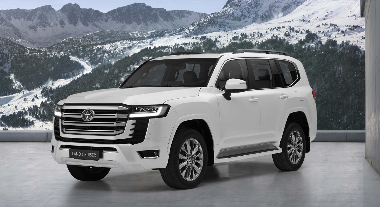 Toyota Land Cruiser’ın yeni modelini tanıttı