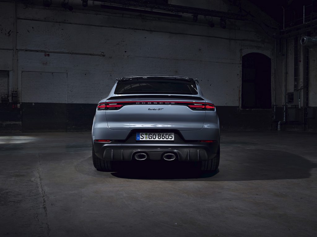 Porsche Cayenne Turbo GT tam 640 beygir