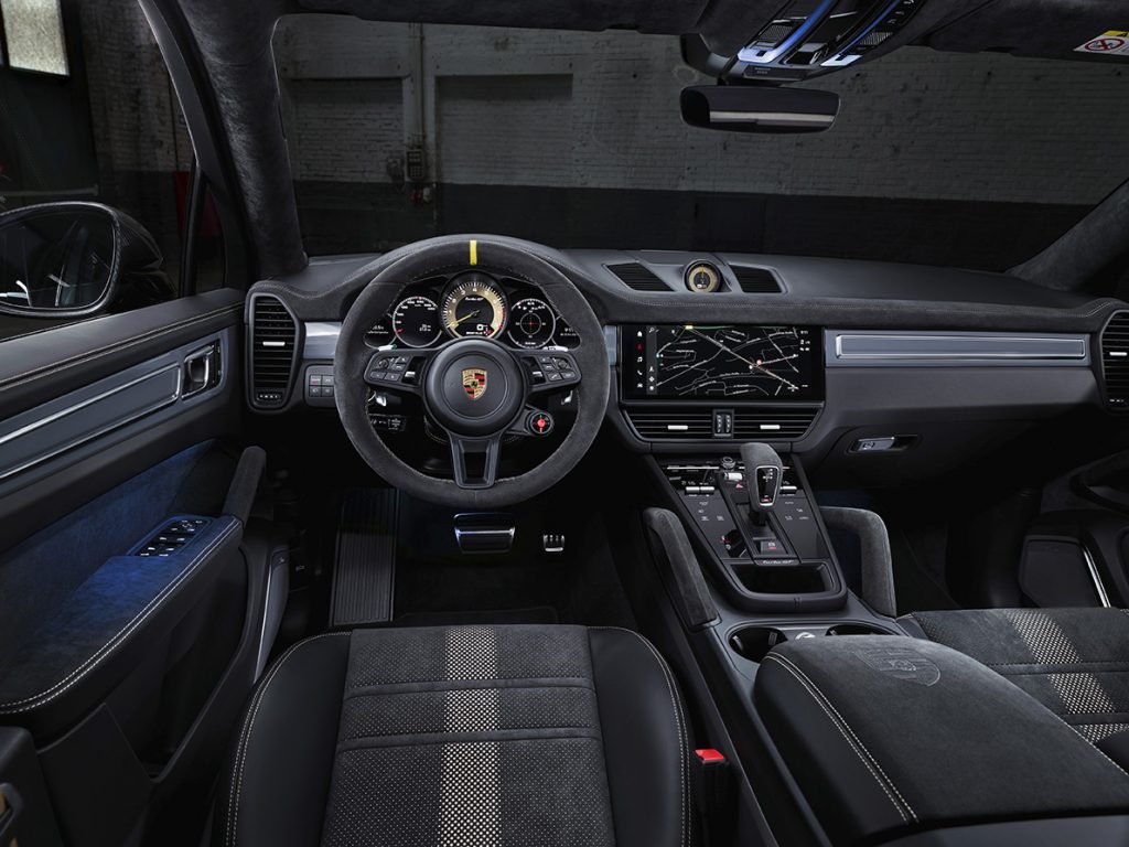 Porsche Cayenne Turbo GT tam 640 beygir