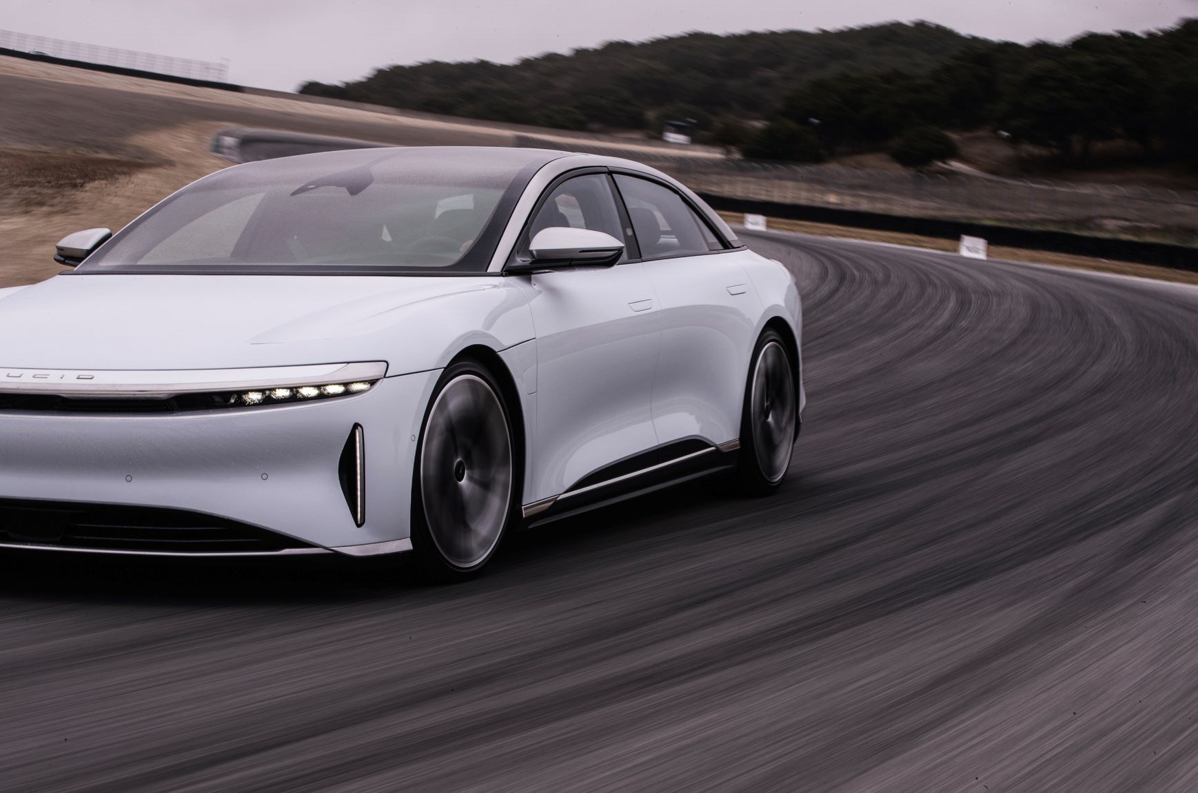 Pirelli elektrikli ve hibrit otomobiller için yeni lastiğini tanıttı