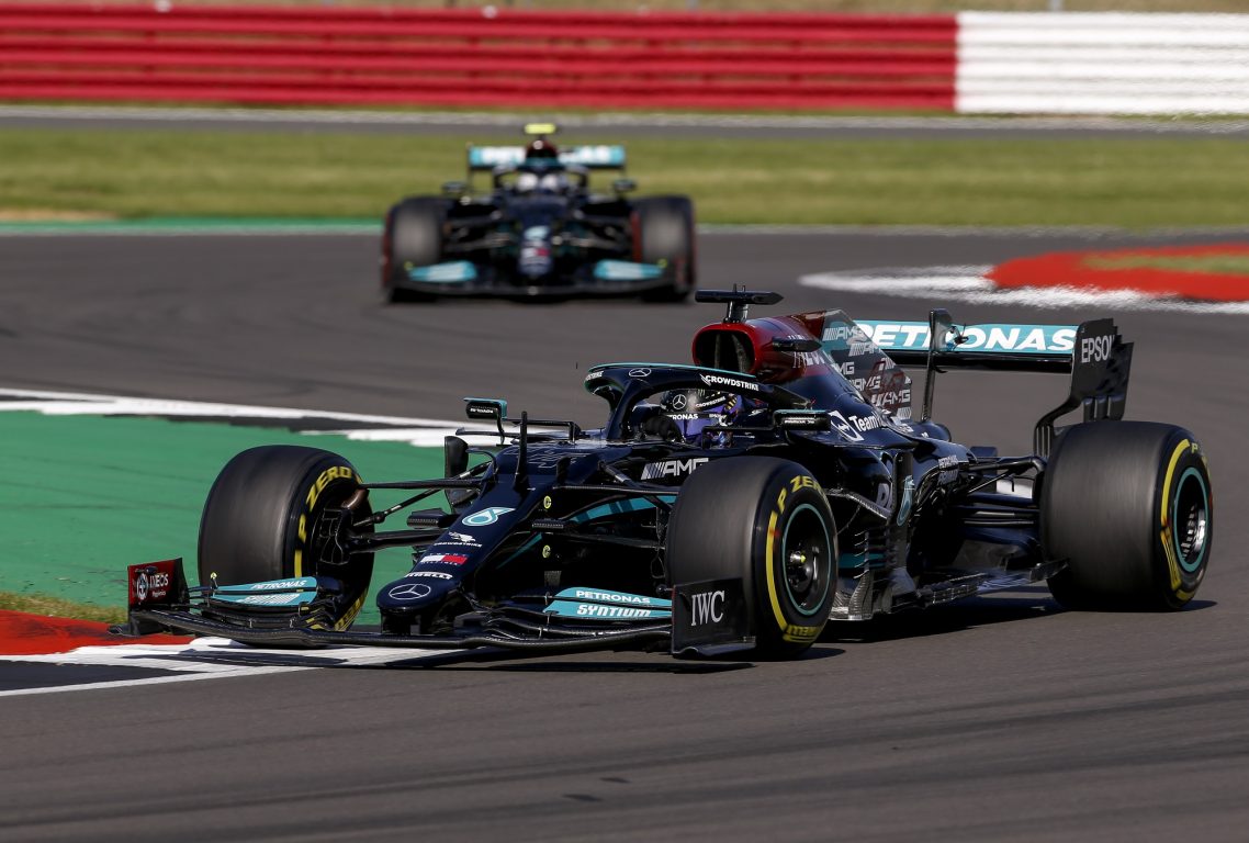 Britanya Grand Prix’sini Lewis Hamilton kazandı