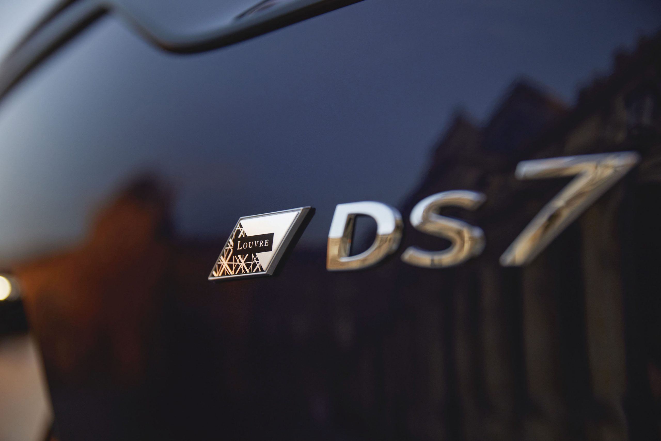 DS 7 CROSSBACK LOUVRE Özel Serisi’ne Türkiye’den sadece 25 kişi sahip olabilecek