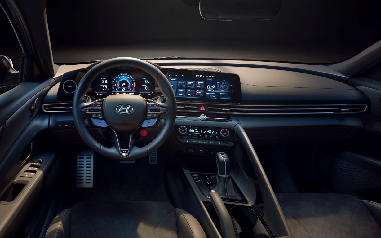 Elantra N, 280 HP motoruyla pist deneyimini caddelere taşıyor