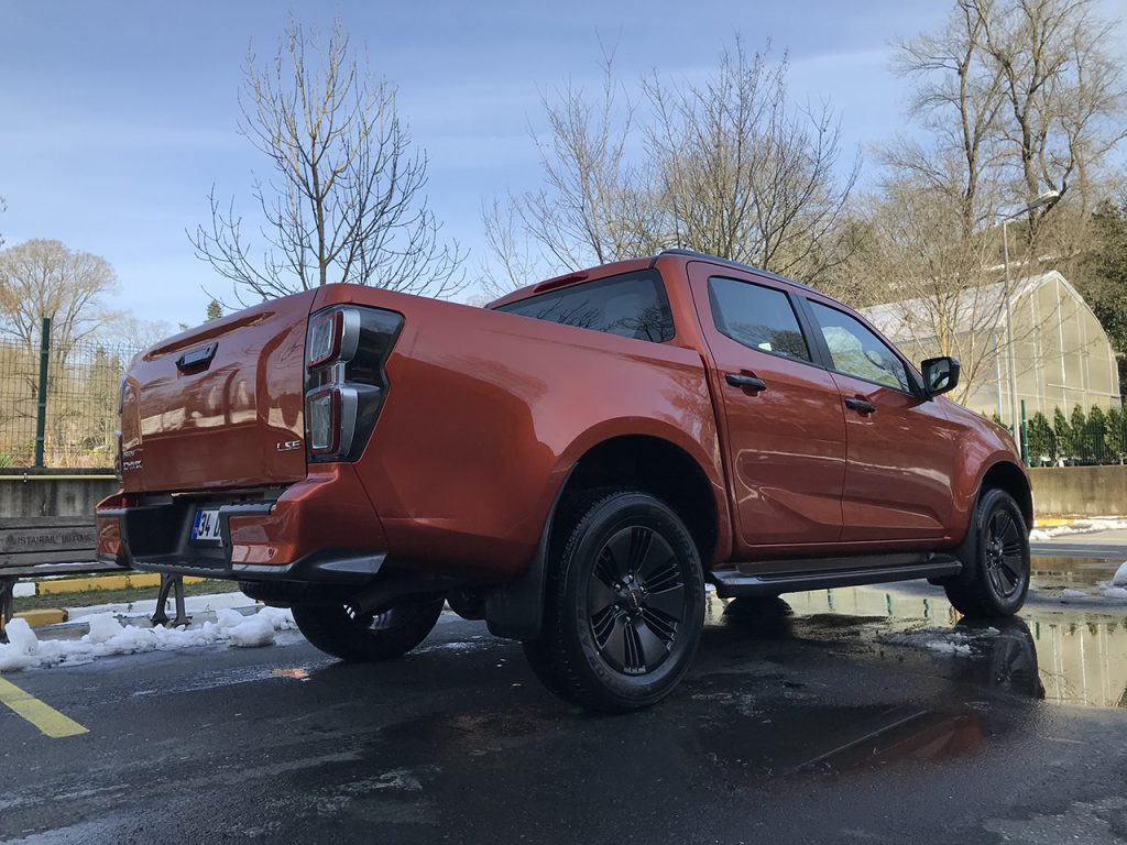 Isuzu D-MAX 4×4 sürüş izlenimi