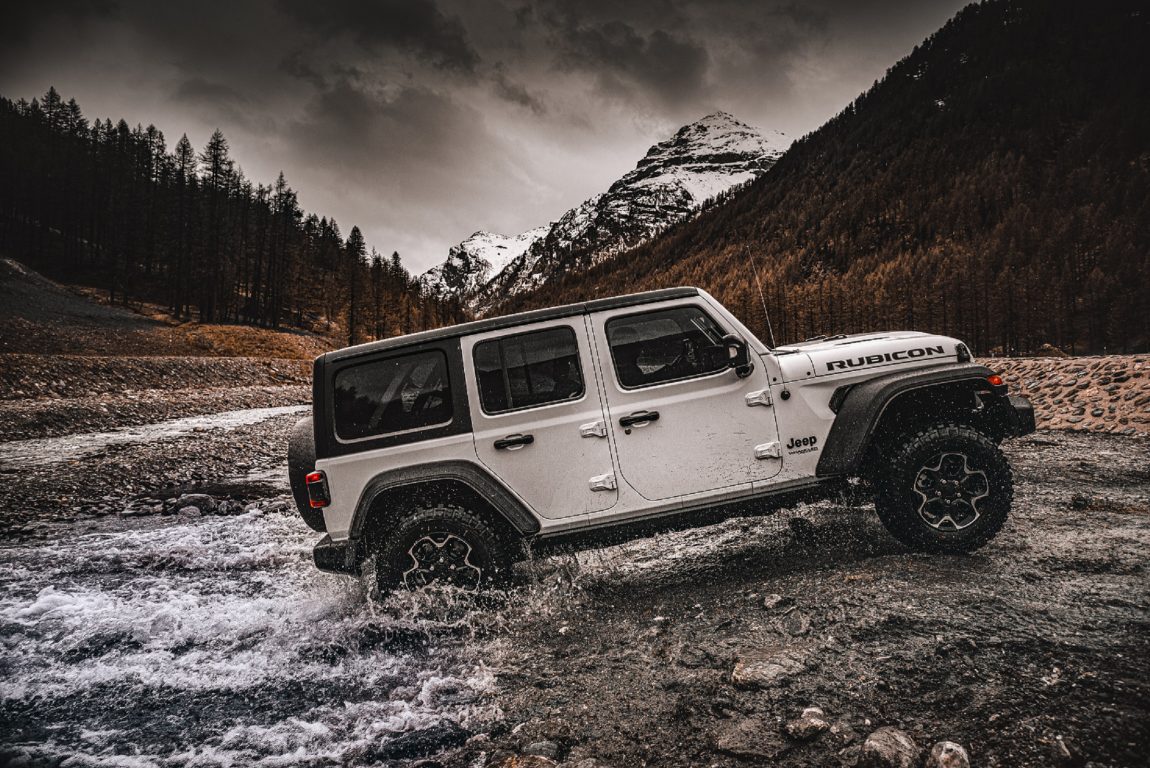 Jeep Wrangler’da artık hibrit