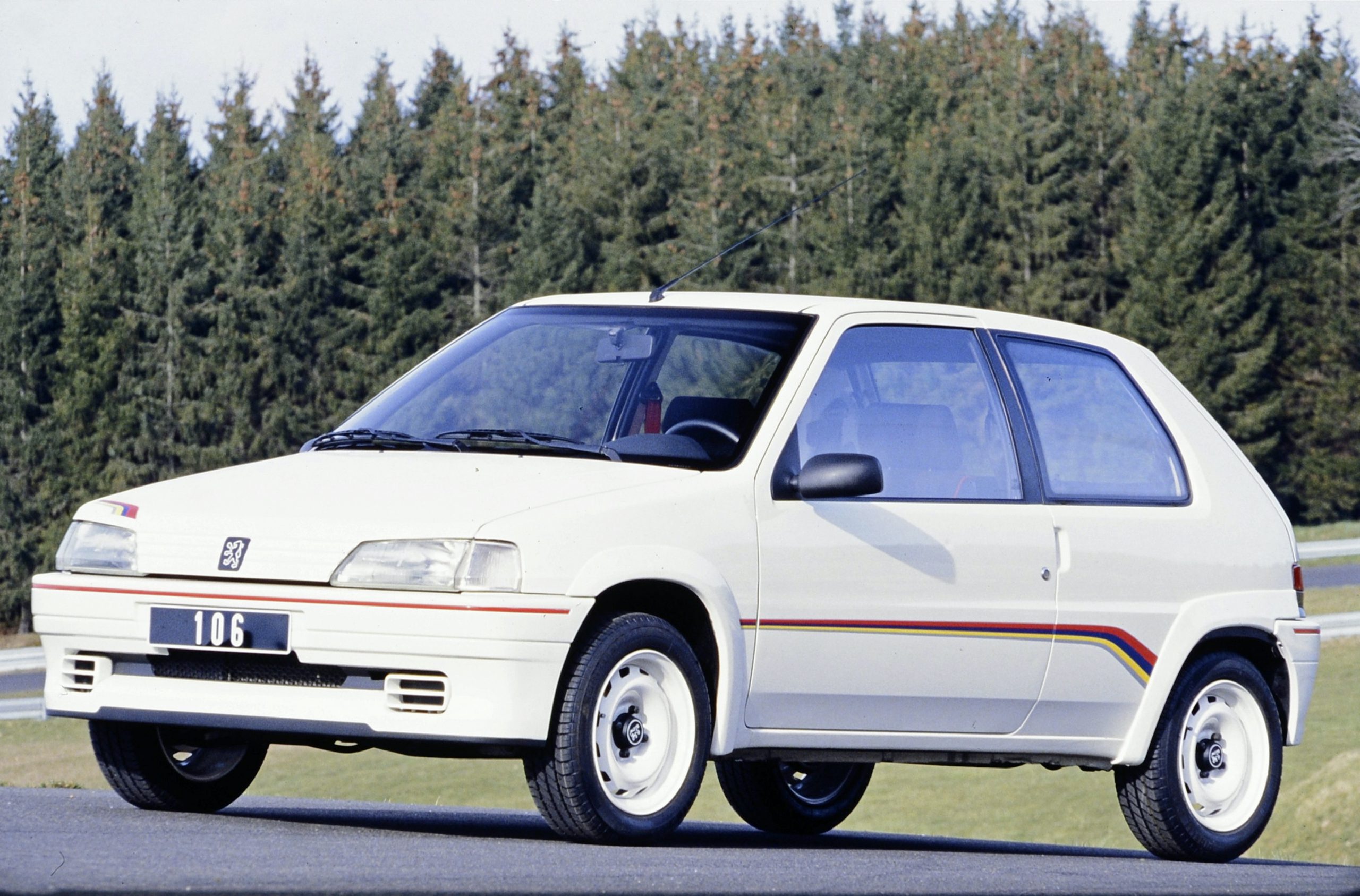 Peugeot'nun efsane 106 modeli 30 yaşında