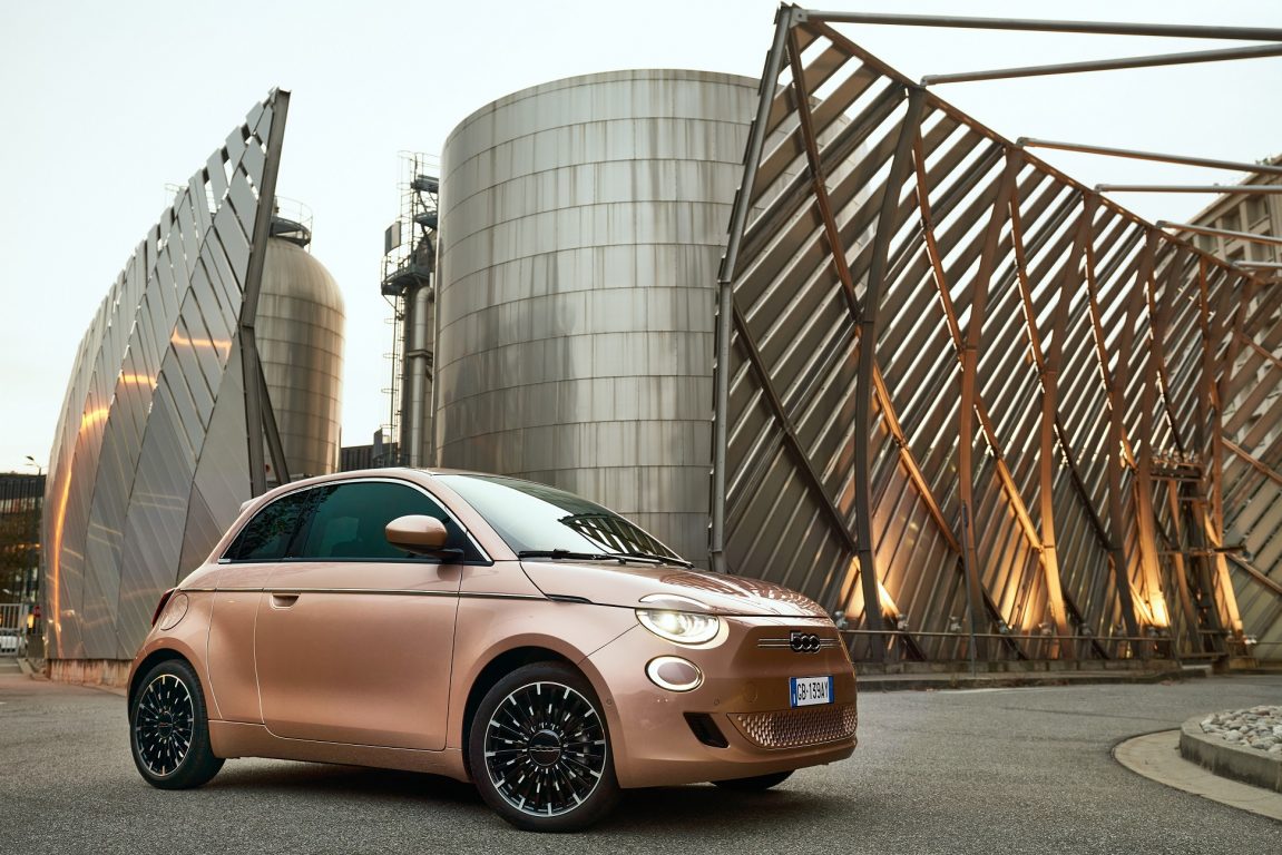 Yeni Fiat 500, 10 üzerinden 10 puan aldı