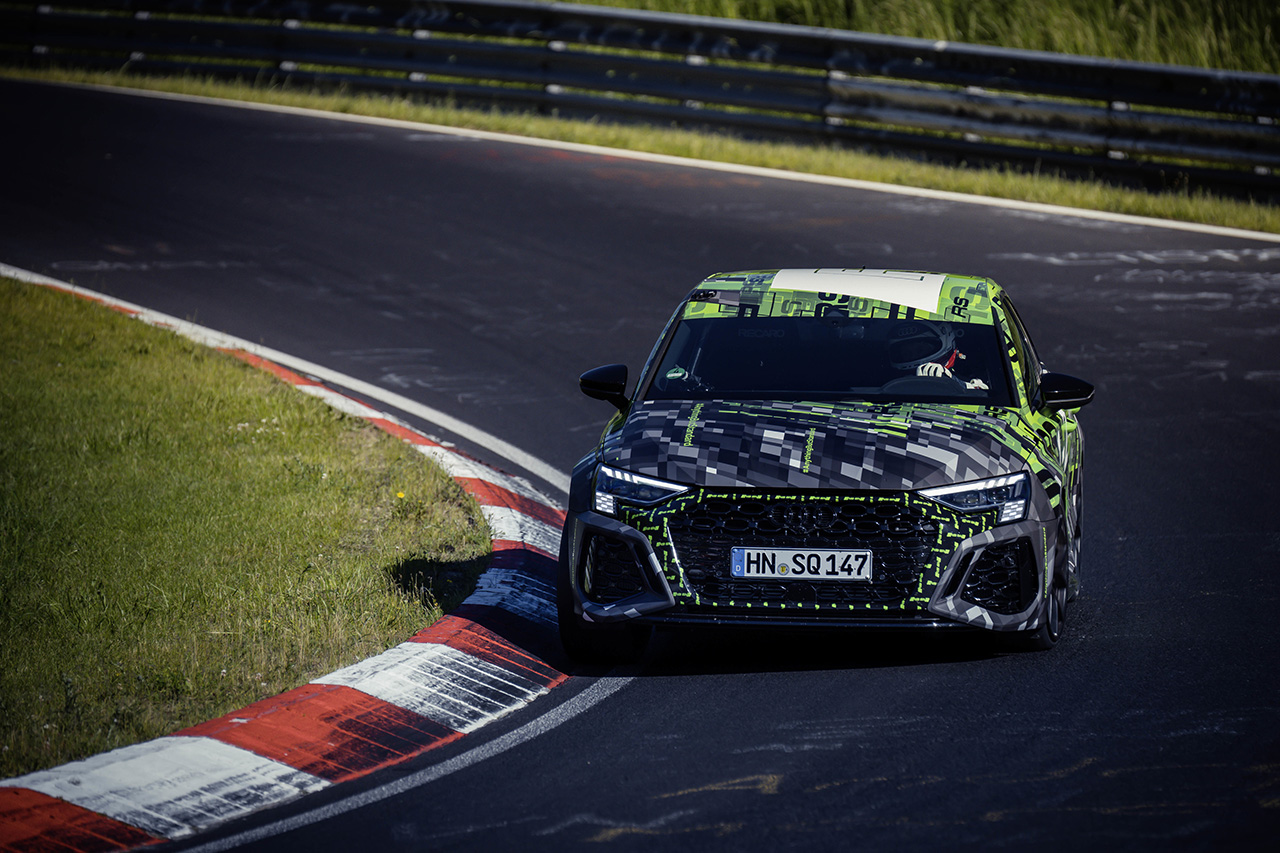 Nürburgring en iyi tur zamanı kimin?
