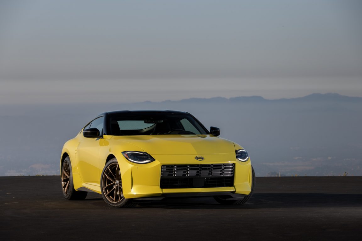 Nissan Z modeli 400 HP gücü ve çift turbosuyla geri dönüyor