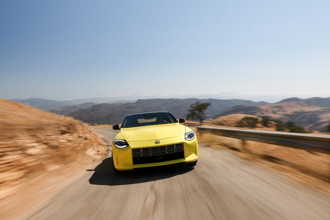 Nissan Z modeli 400 HP gücü ve çift turbosuyla geri dönüyor