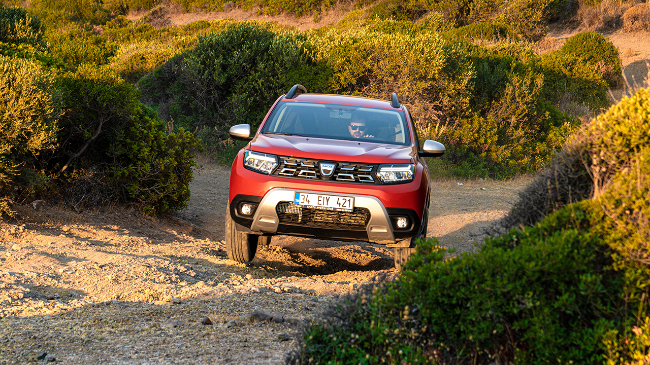 Otomatik Dacia Duster yenilendi ve satışa sunuldu. İşte Fiyatlar!