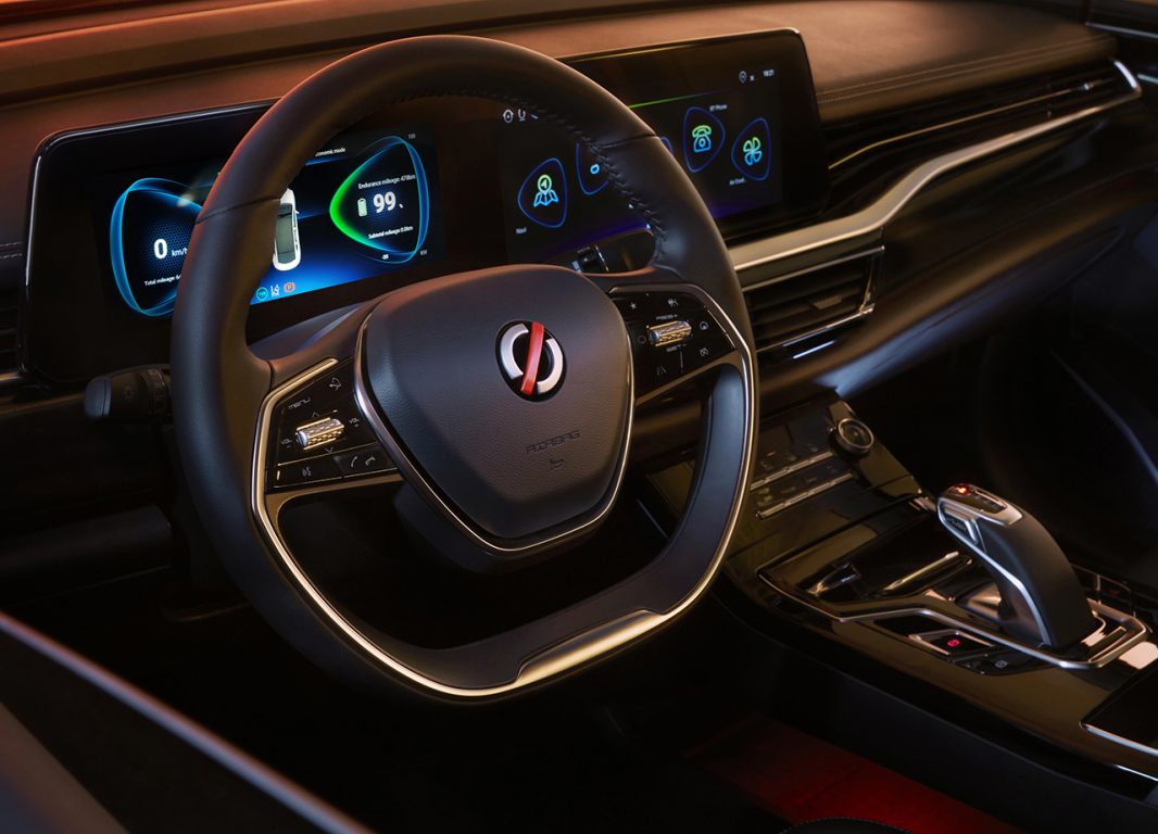 Mobilize Limo yeni yüzde 100 elektrikli sedan