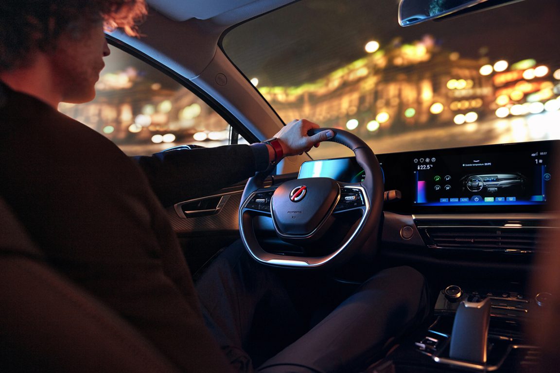 Mobilize Limo yeni yüzde 100 elektrikli sedan