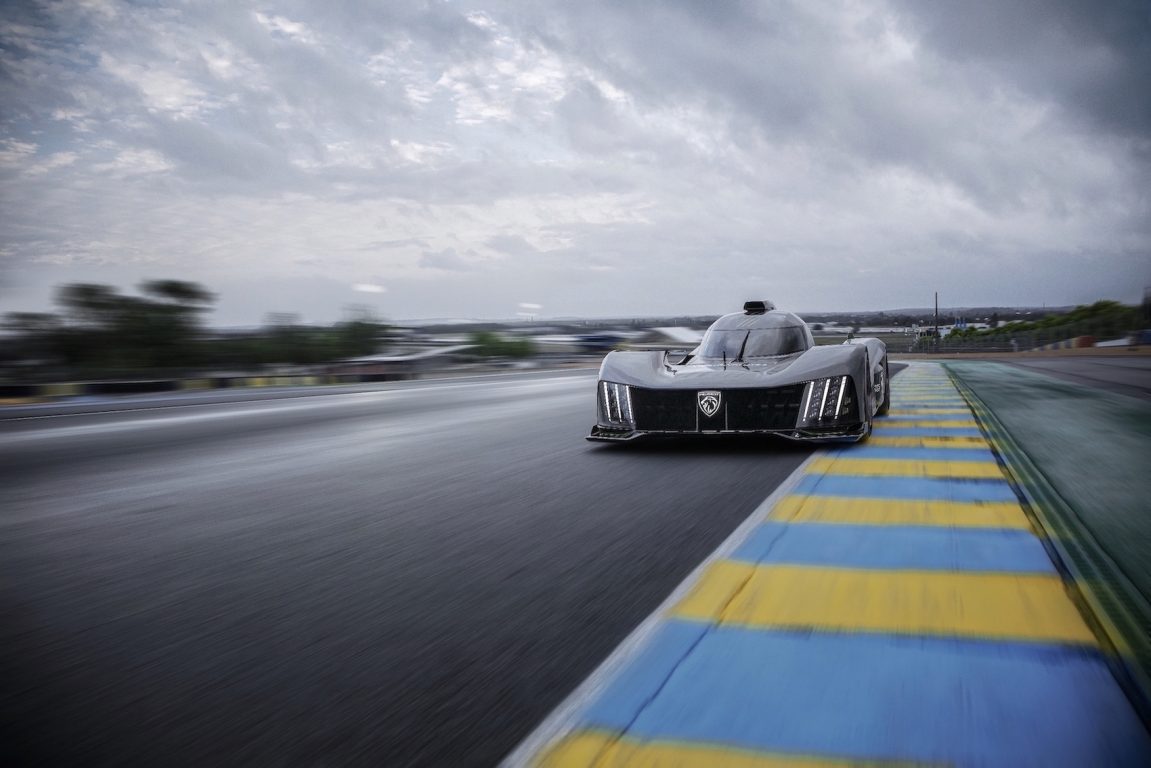Peugeot 9X8 ile pistlere geri dönüyor