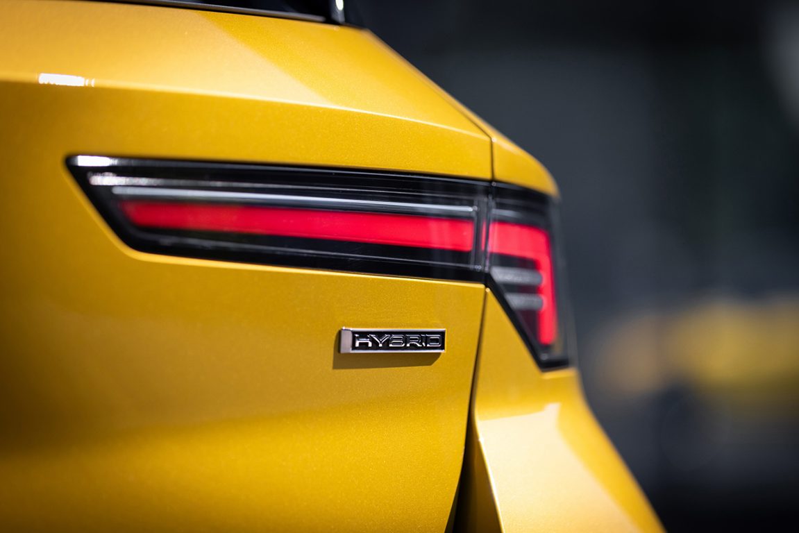 Yeni Opel Astra 2022 tanıtıldı. Türkiye’ye ne zaman gelecek?