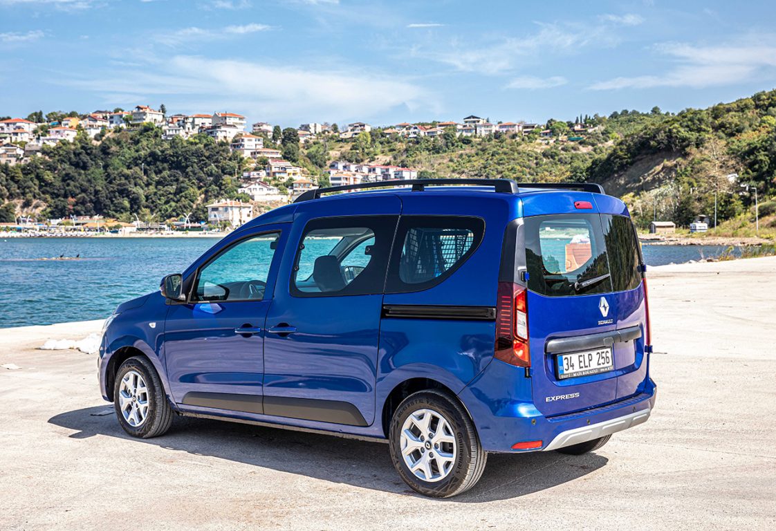 Renault Yeni Express Combi ve Express Van Satışa Sunuldu. İşte Fiyatları ve Tüm Özellikleri…