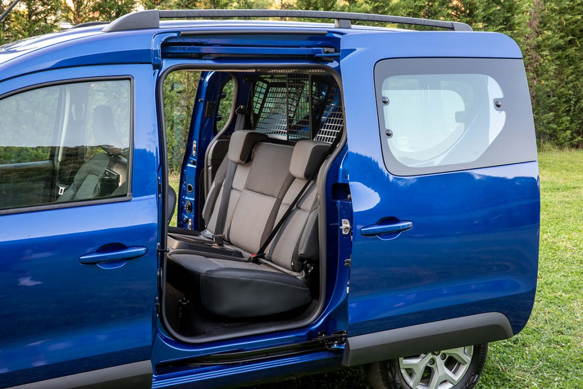 Renault Yeni Express Combi ve Express Van Satışa Sunuldu. İşte Fiyatları ve Tüm Özellikleri…
