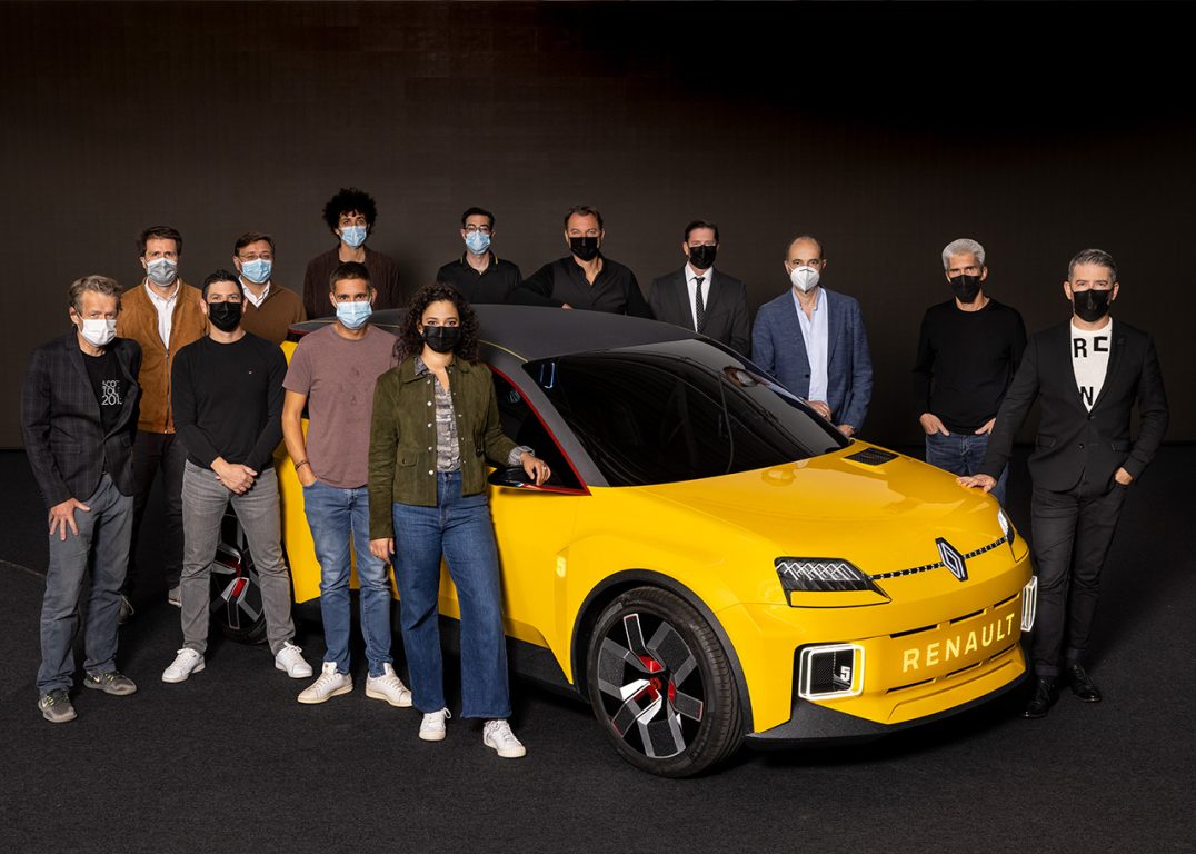 Renault, konsept otomobil modelleri MORPHOZ ve Renault 5 Prototype ile iki ödüle layık görüldü