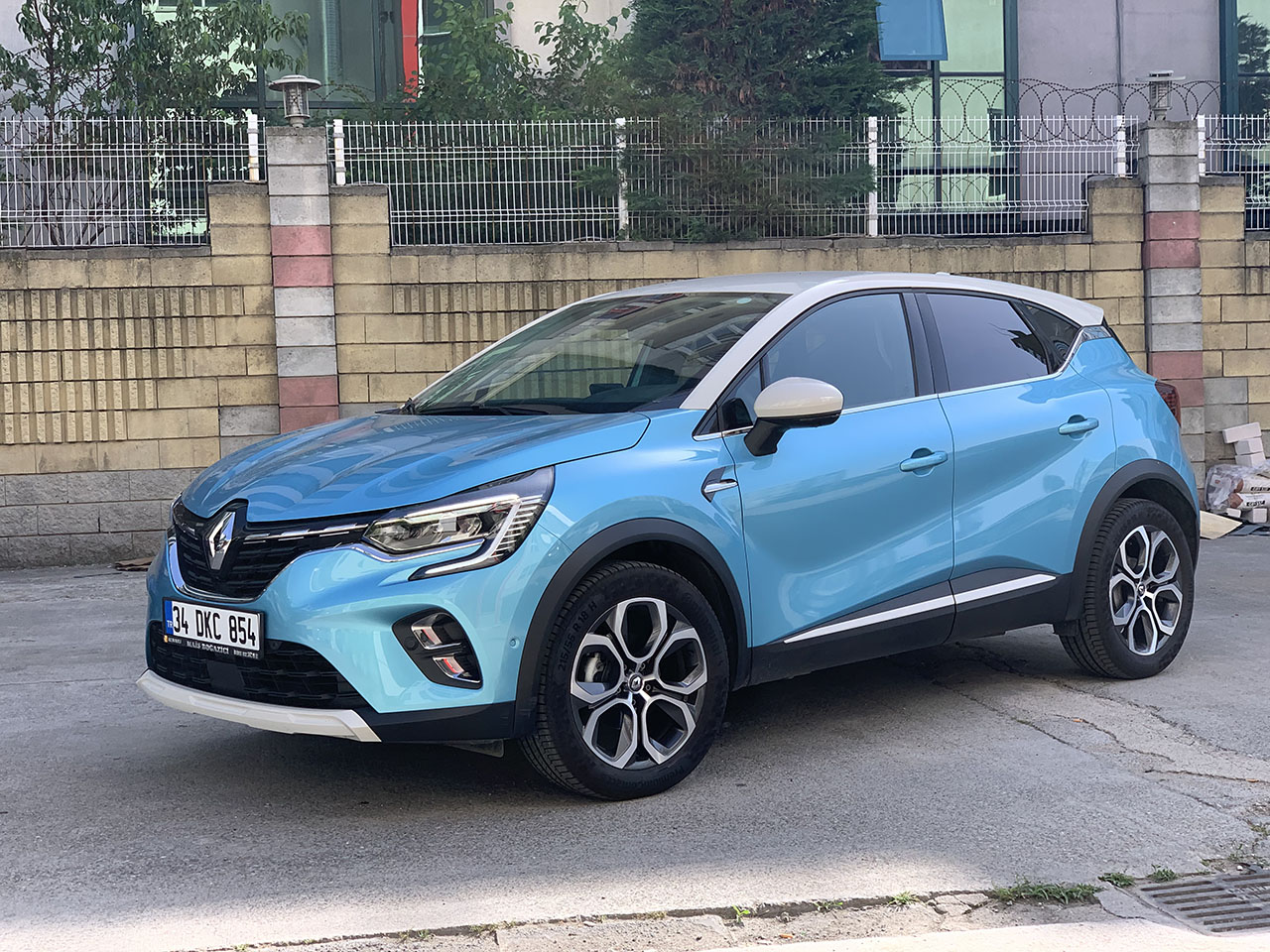 Renault Captur 1.3 TCe EDC test sürüşü