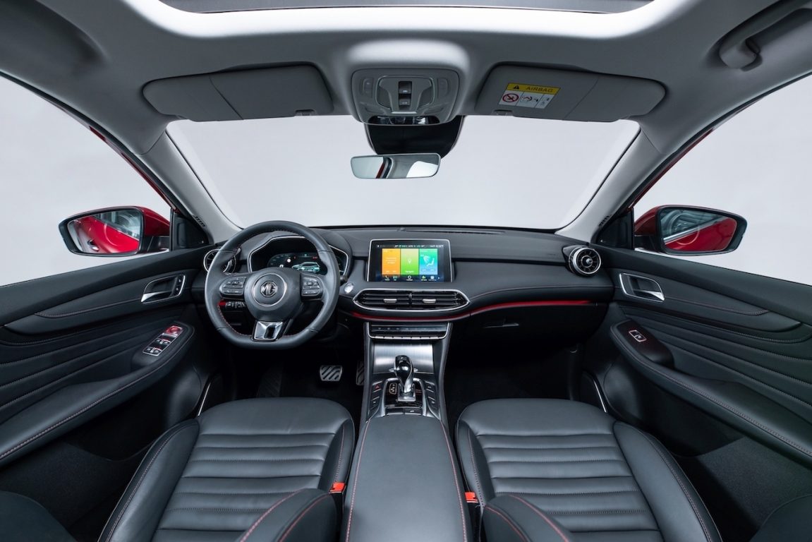 MG EHS PHEV ile ikinci modelini satışa sunuyor