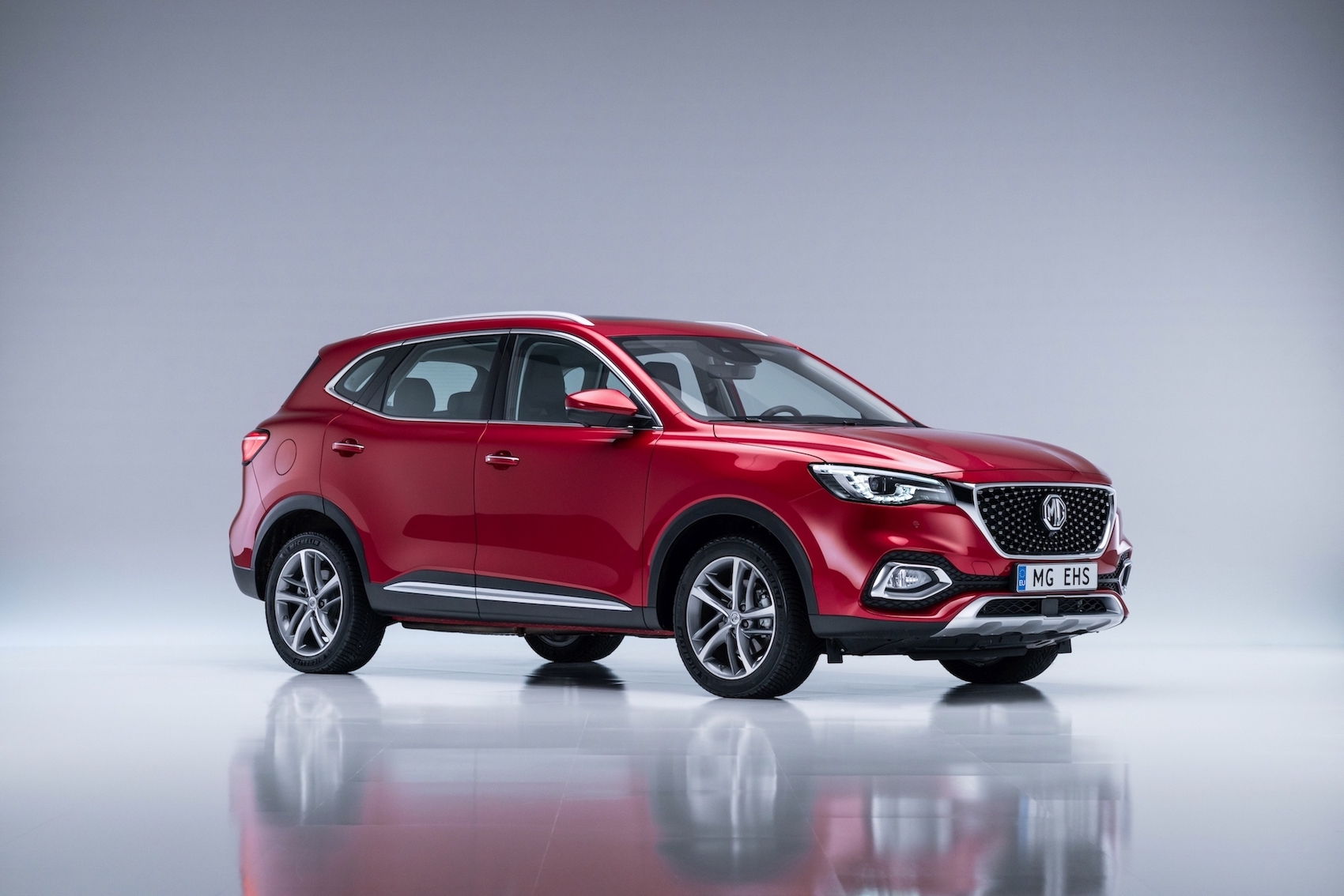 MG EHS PHEV ile ikinci modelini satışa sunuyor
