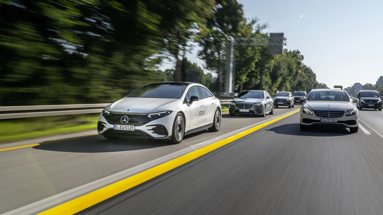 Mercedes 10 yeni modelin tanıtımını yaptı. 7’si ise tamamen elektrikli!