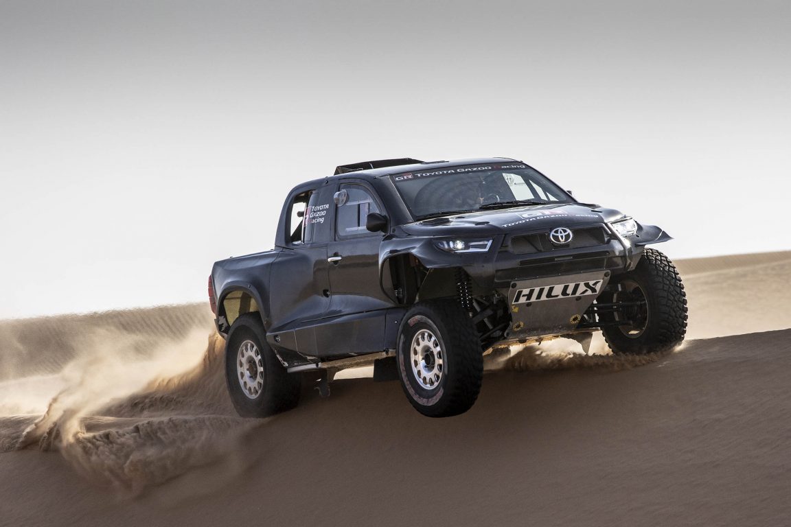 Toyota Dakar Rallisi 2022 de dört araçla yarışacak