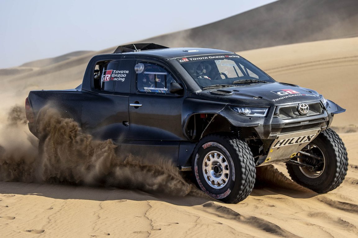 Toyota Dakar Rallisi 2022 de dört araçla yarışacak