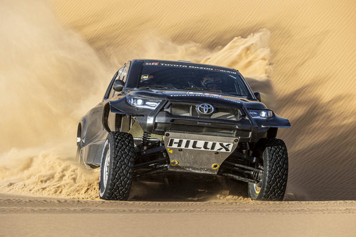 Toyota Dakar Rallisi 2022 de dört araçla yarışacak