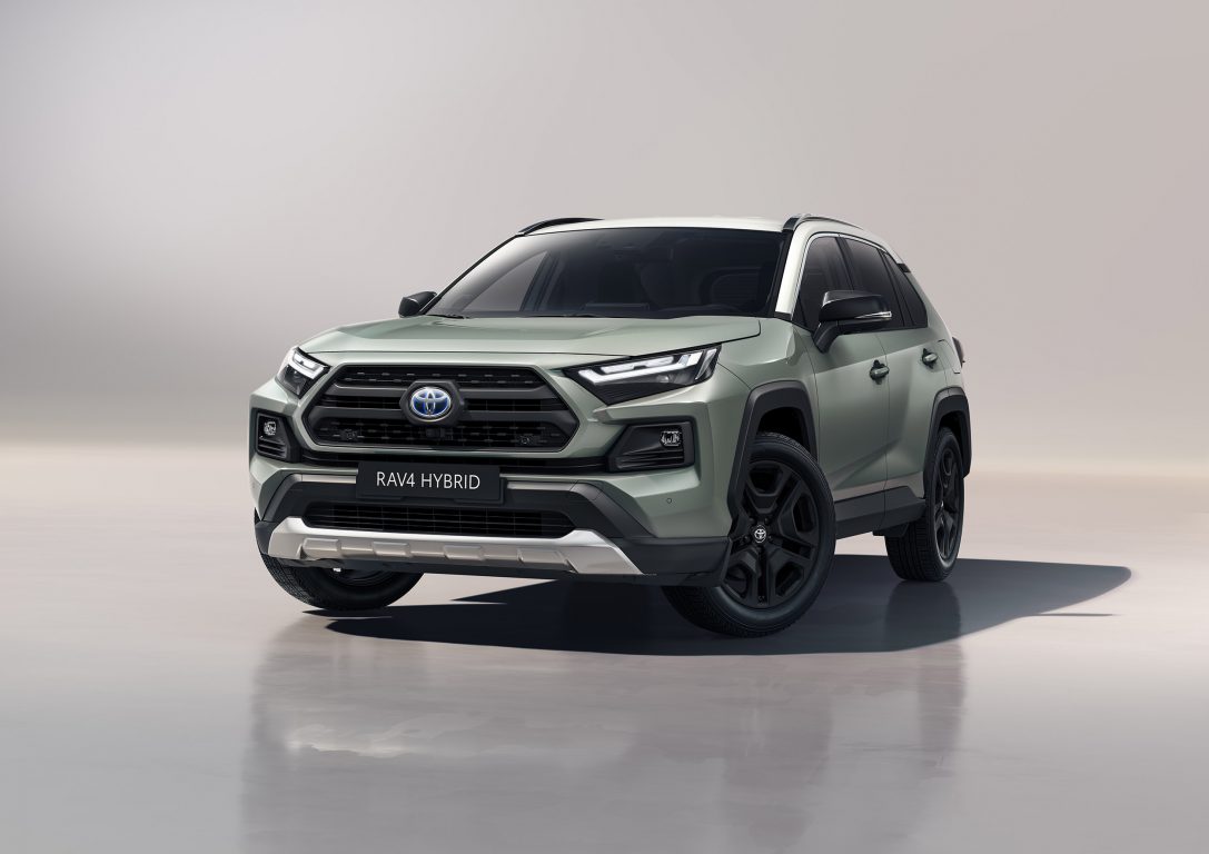 RAV4 Adventure ile macera tam gaz