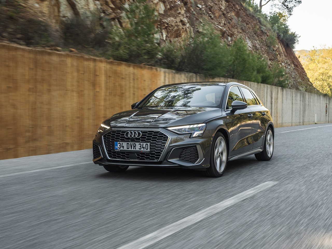 2021 Audi A3 35 TFSI S line Test Sürüşü