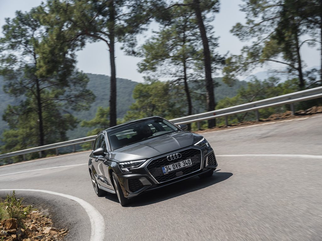 2021 Audi A3 35 TFSI S line Test Sürüşü