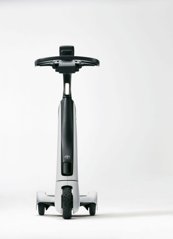 Toyota C+walk ile Yeni Nesil Mobilitenin Tanımını Yapıyor