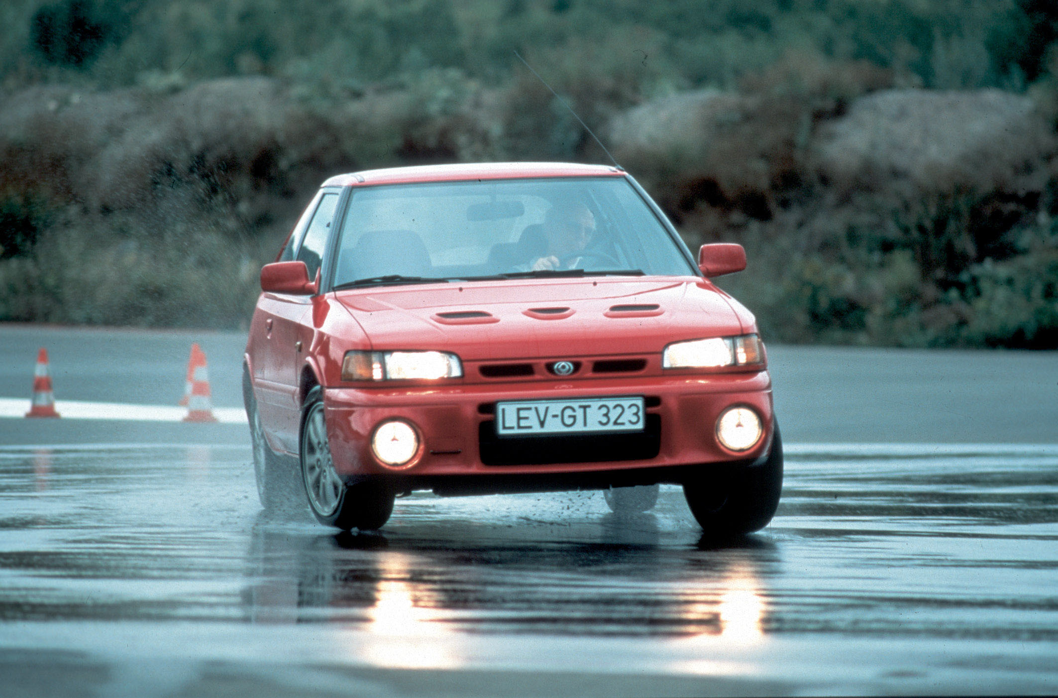 90'ların efsane Mazda Modelleri