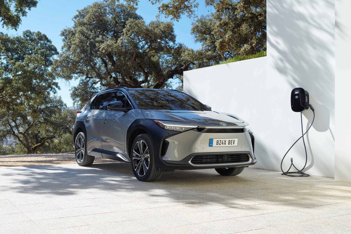 Toyota’nın Yeni Elektrikli Aracı bZ4X tanıtıldı