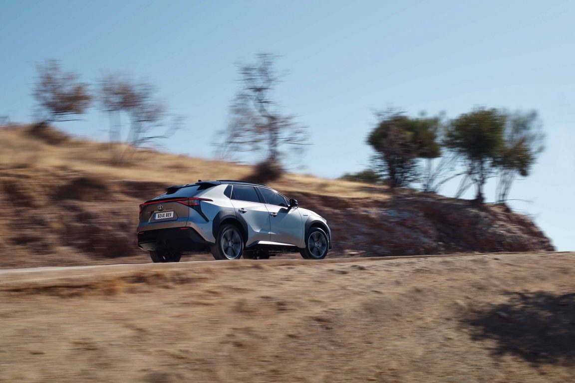 Toyota’nın Yeni Elektrikli Aracı bZ4X tanıtıldı