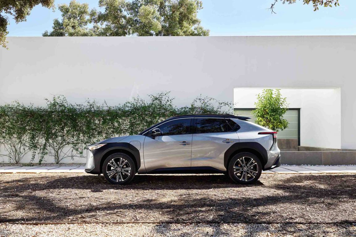 Toyota’nın Yeni Elektrikli Aracı bZ4X tanıtıldı