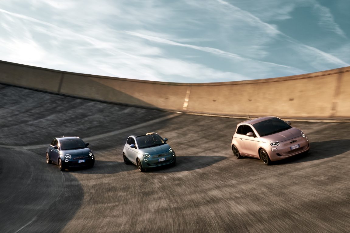 Yeni Fiat 500 İngiltere’de Yılın Otomobili Seçildi
