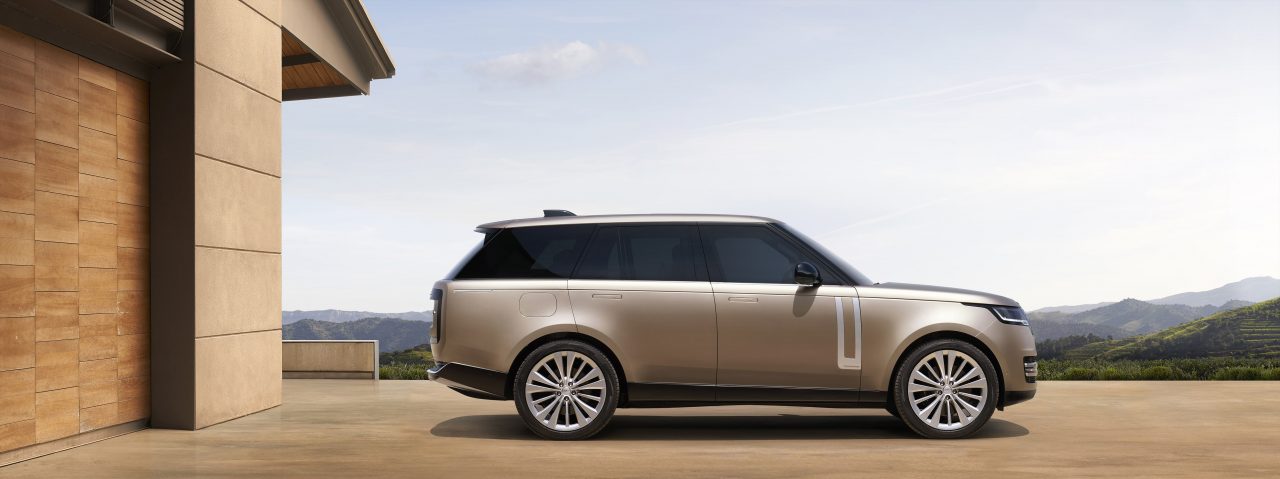 2022 Range Rover satışa sunuldu. İşte Fiyatı ve Tüm Özellikleri!