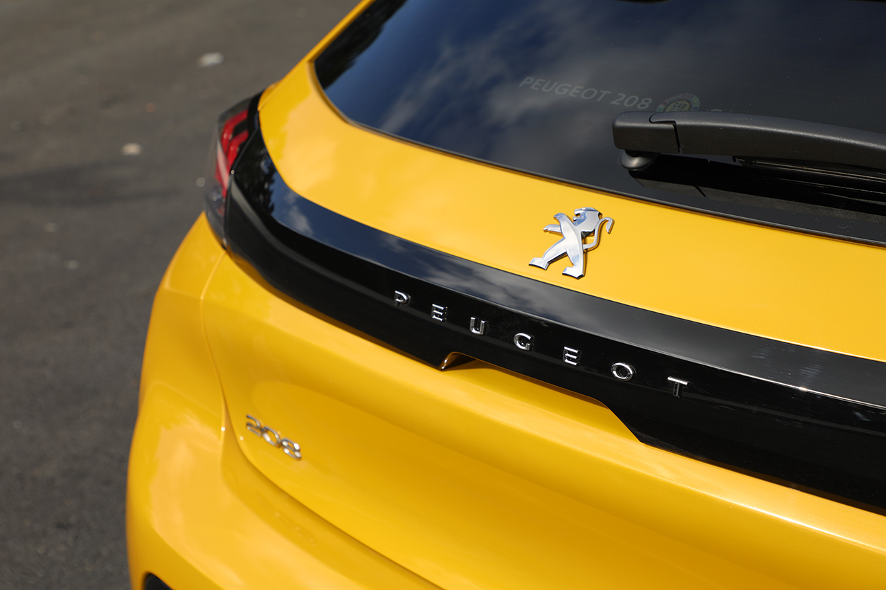 Peugeot 208 1.2 PureTech 130 Test Sürüşü