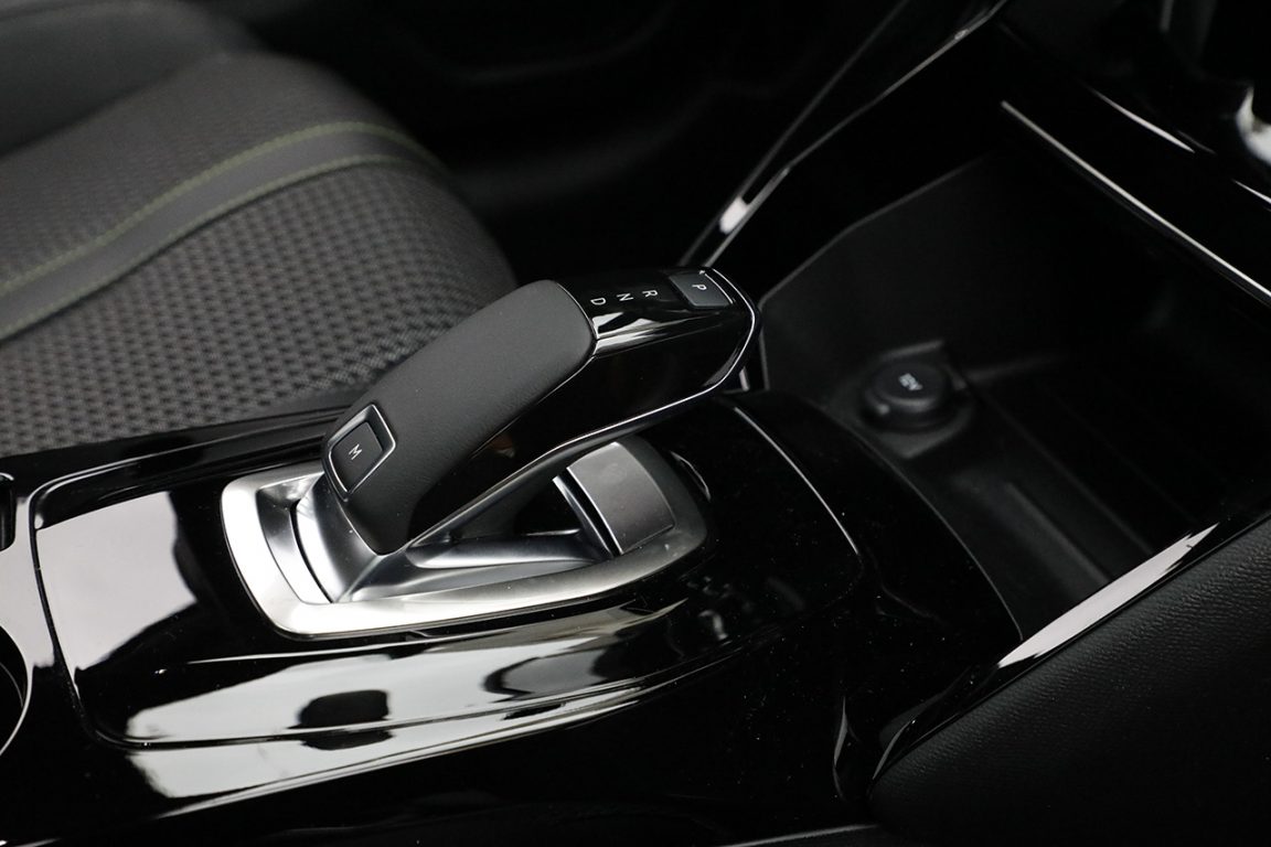 Peugeot 208 1.2 PureTech 130 Test Sürüşü