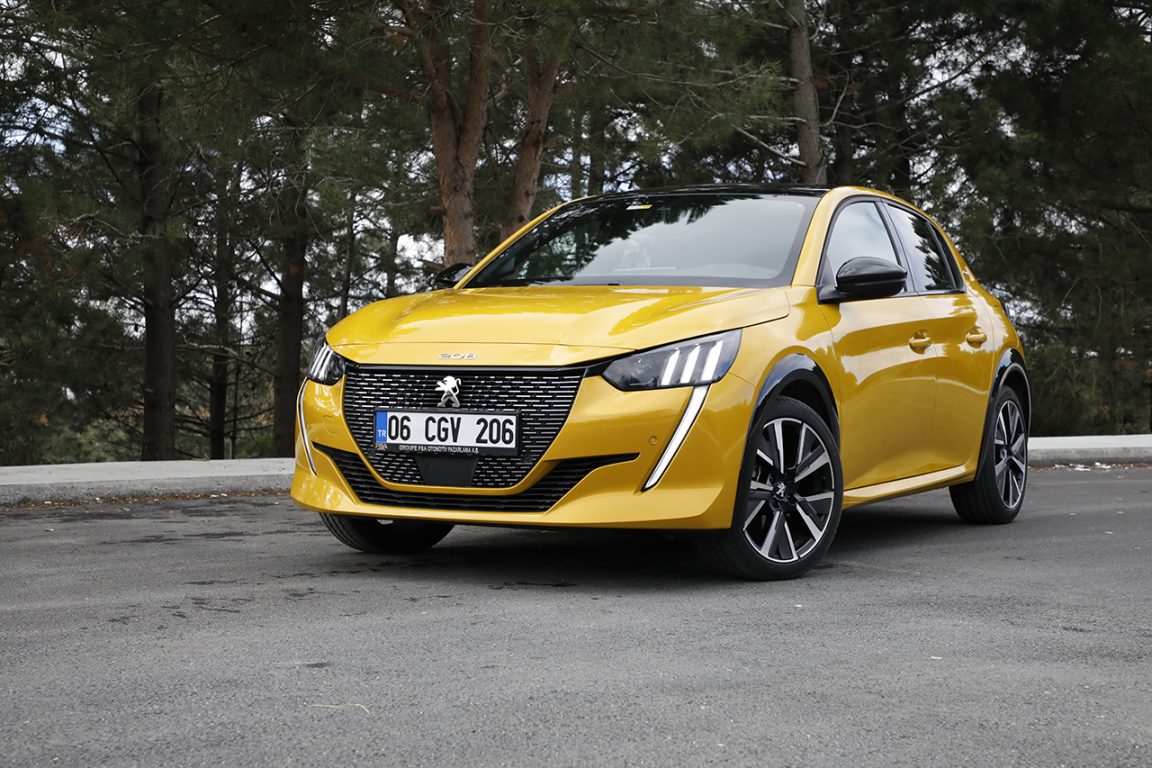 Peugeot 208 1.2 PureTech 130 Test Sürüşü