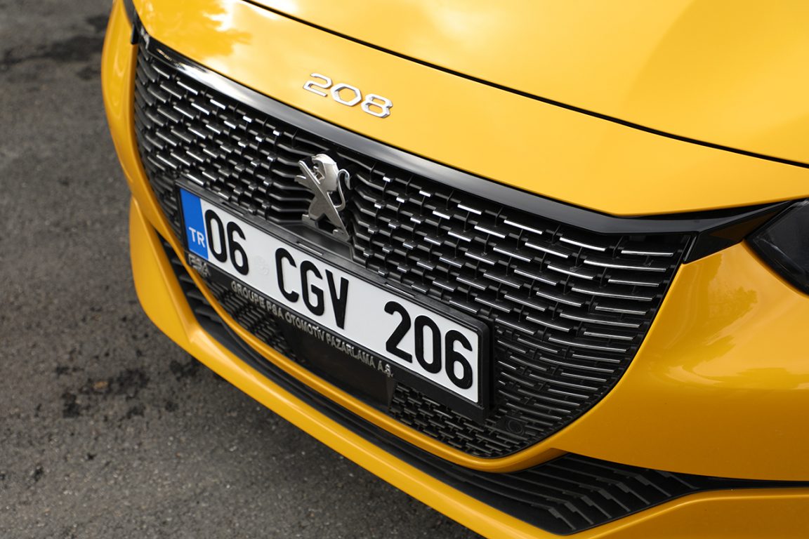 Peugeot 208 1.2 PureTech 130 Test Sürüşü