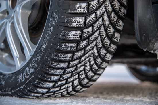 Bridgestone ve Lassa kış lastiklerinde indirim