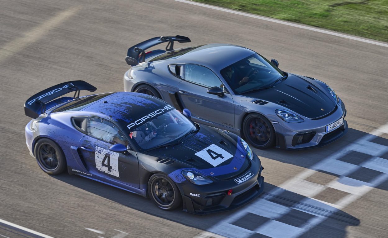Yeni Porsche 718 Cayman GT4 RS ile yarış otomobili caddelere iniyor