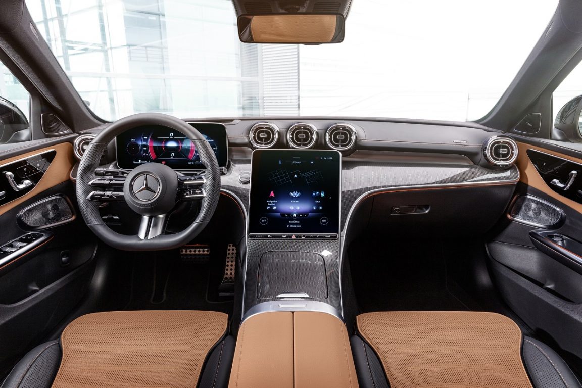 Mercedes C-Serisi 2022 satışa sunuldu. Fiyatı, özellikleri ve test sürüşü